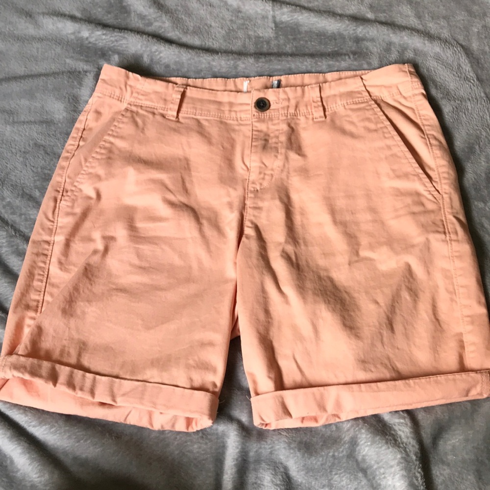 Peach bermuda shorts